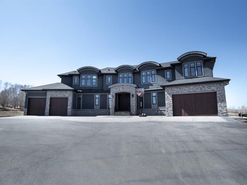 Dewinton Custom Home II